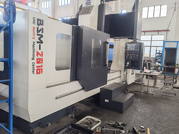 生產設備(數控龍門加工中心）